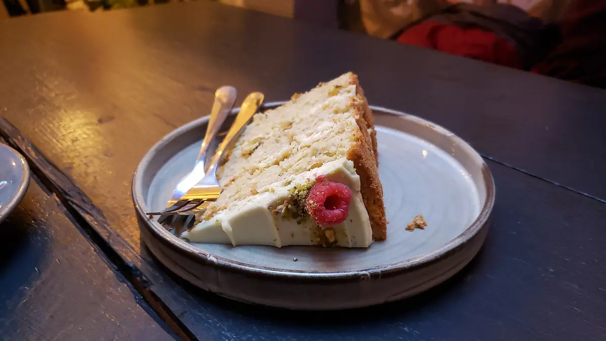 CoffeeLink – cake shop in Leiston town centre